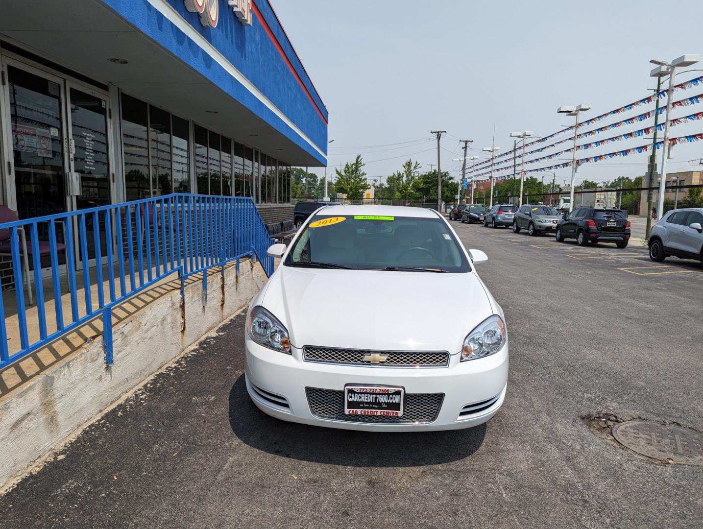 2013 WHITE Chevrolet Impala LS (Fleet) (2G1WF5E36D1) with an 3.6L V6 DOHC 16V FFV engine, 6-Speed Automatic transmission, located at 7600 S Western Ave., Chicago, IL, 60620, (773) 918-3980, 0.000000, 0.000000 - Photo#2